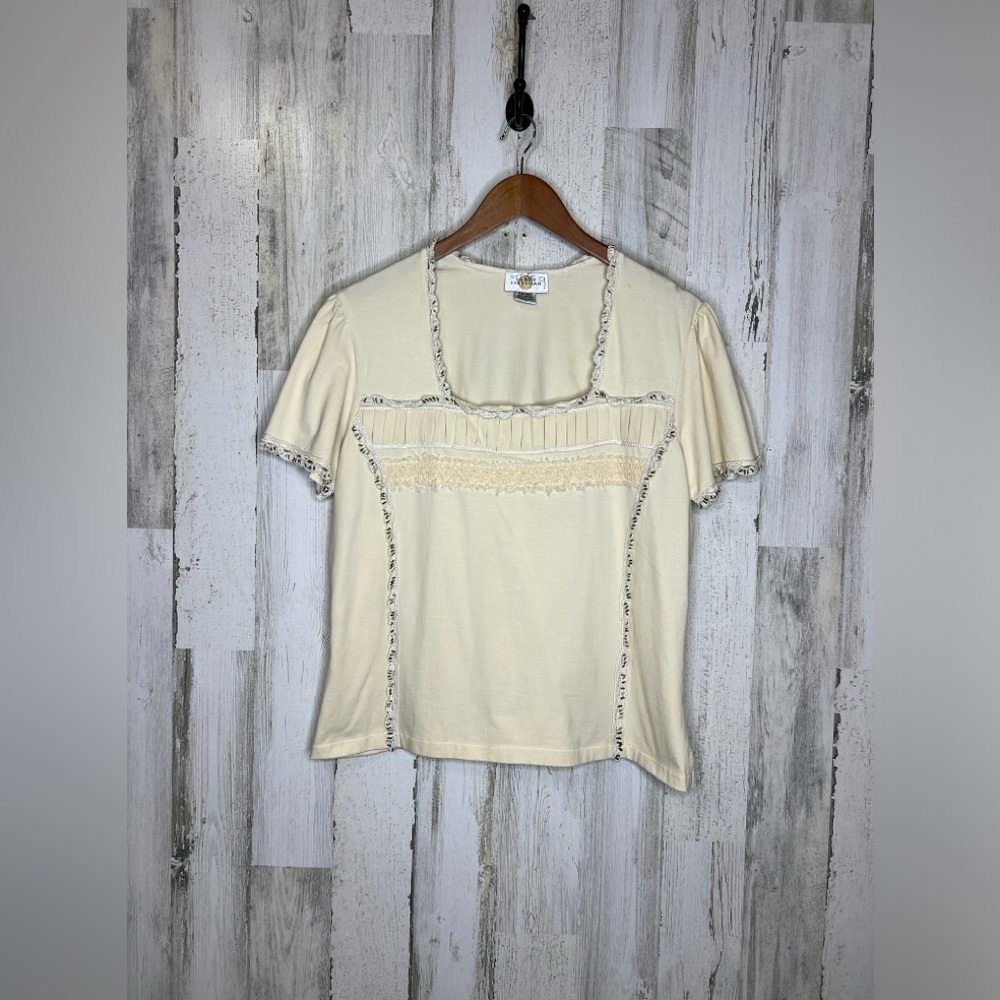 Sandy Starkman Women's Square Neckline Ruffle Trim Top Cream Size XL